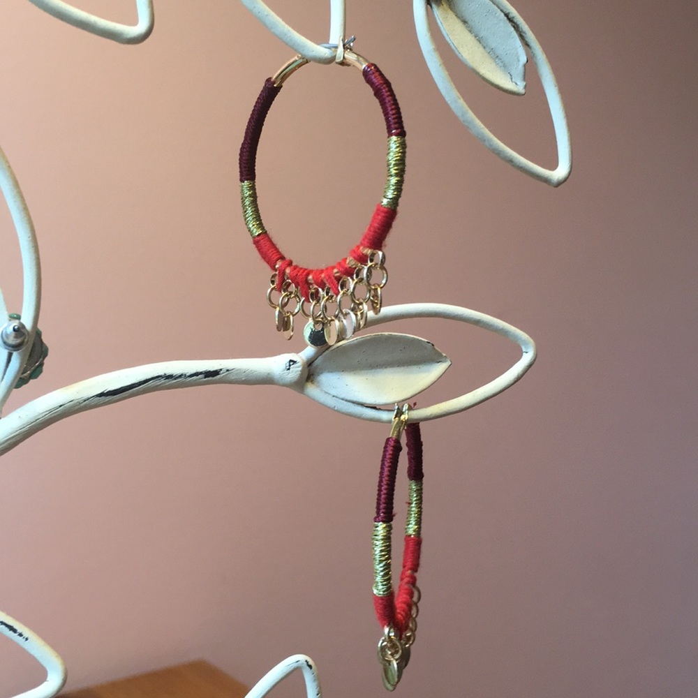 Abercrombie thread spun hoop earrings